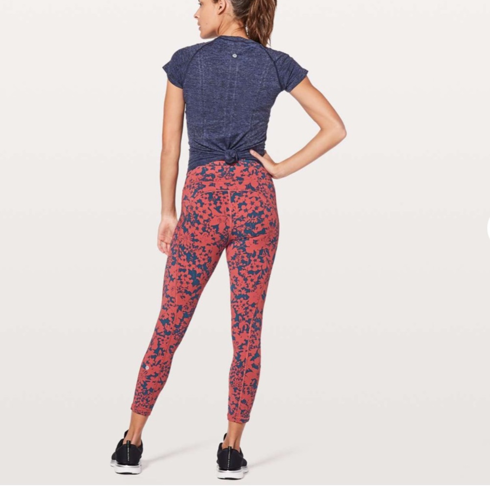 Lululemon final lap crop *23” size 4